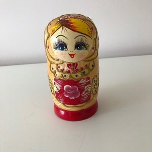 Russian Matryoshka Stacking 5 Dollars